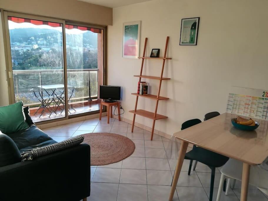 Apartament Les Jardins Du Luxembourg Hyères Zewnętrze zdjęcie