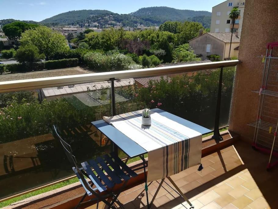 Apartament Les Jardins Du Luxembourg Hyères Zewnętrze zdjęcie